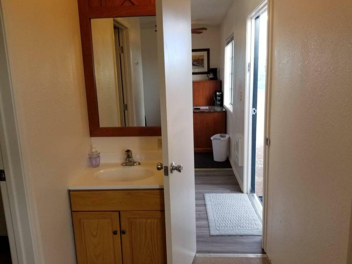 Villa 072A Affordable Getaway Near South Rim Sleeps 4- No Kitchenette Valle Exterior foto